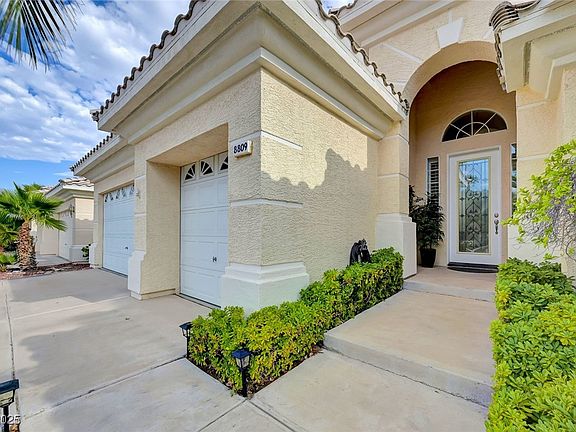 4th image of 8809 Las Olivas Ave