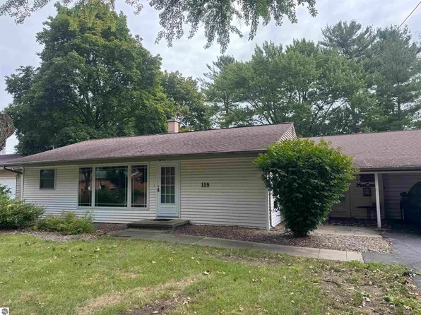119 Dearing Dr, Shepherd, MI 48883