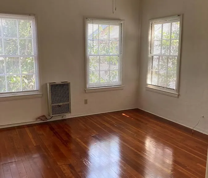 8261 Blackburn Ave #L — Photo 16