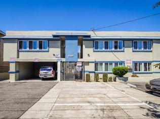 15733 Vanowen St #11, Van Nuys, CA 91406
