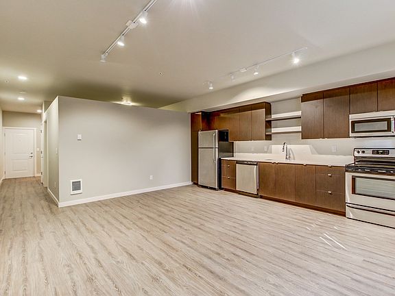 3rd image of 399 NE 79th Ave #398/103