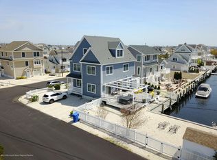 355 Lauderdale Dr, Lavallette, NJ 08735