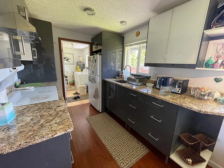 616 Shannon St — Photo 8