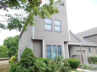 28 Elm Mdws, Enfield, CT 06082