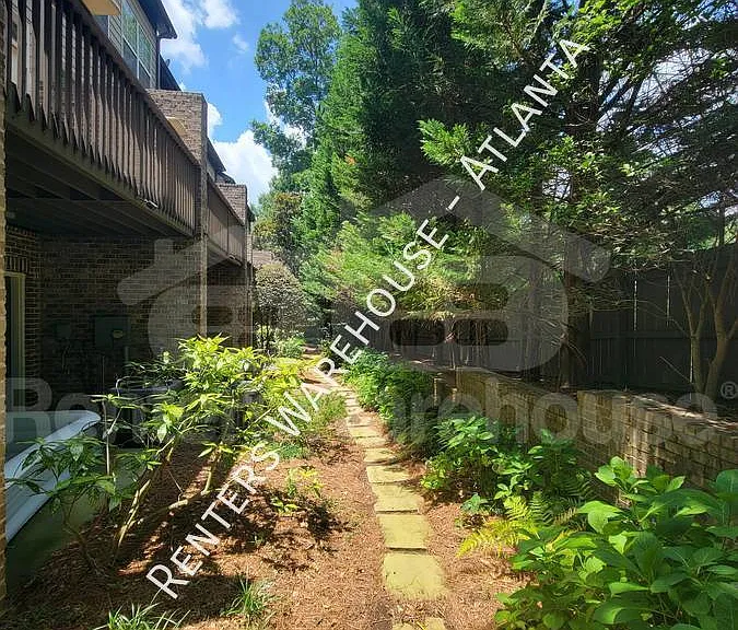2671 Rivers Edge Dr — Photo 35