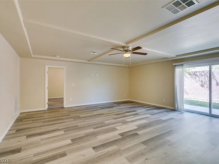 6386 Tomahawk Mill Ct — Photo 3