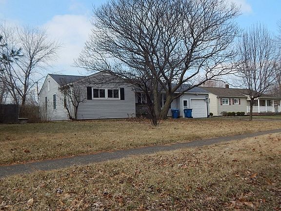 3rd image of 1212 Missouri Ave
