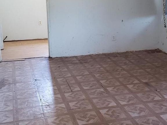 3rd image of 16649 N Avenida De La Canada