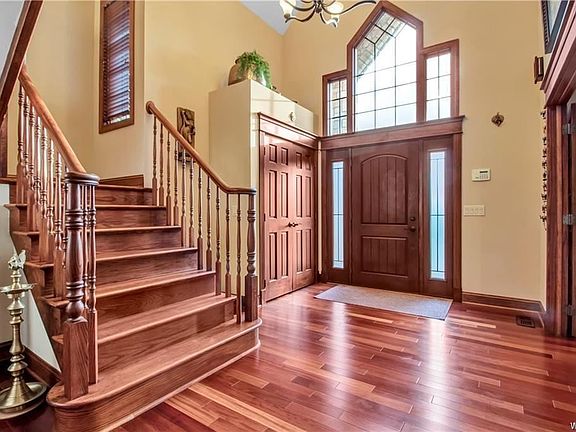 4th image of 315 Park Pl