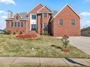 1116 Castle Dr, Graham, NC 27253