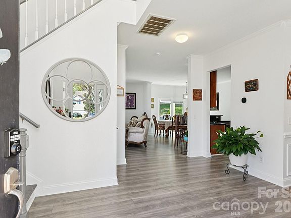 4th image of 13317 Emerald Branch Ln