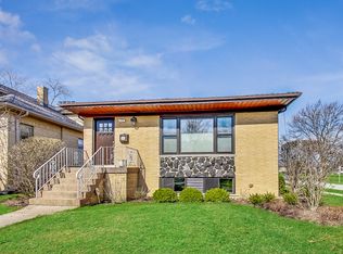 502 S Highland Ave, Arlington Heights, IL 60005