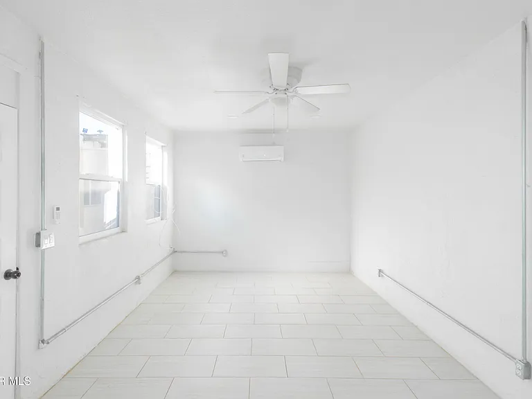 916 S Tays St #4 — Photo 6