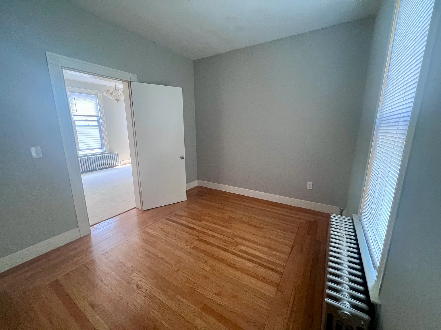 2 bed, 1200 sqft, $2,000 — Photo 3