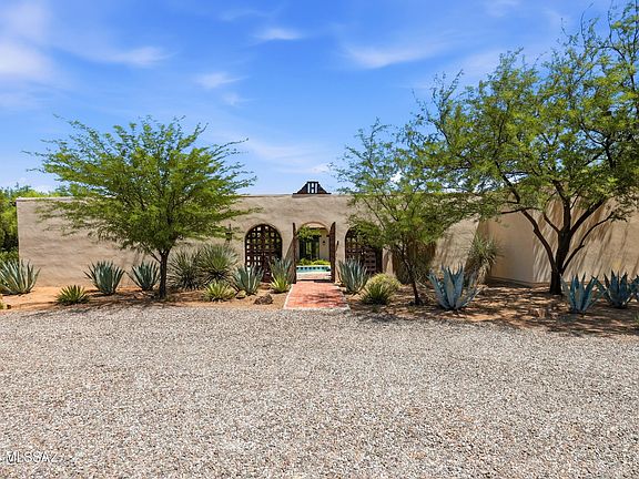 4th image of 3945 N Bear Canyon Rd