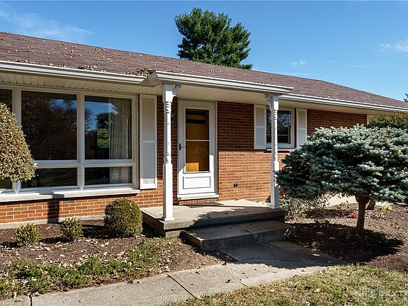 4th image of 684 Joycie Ln