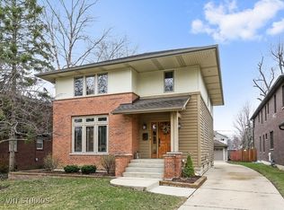 350 N Walnut St, Elmhurst, IL 60126