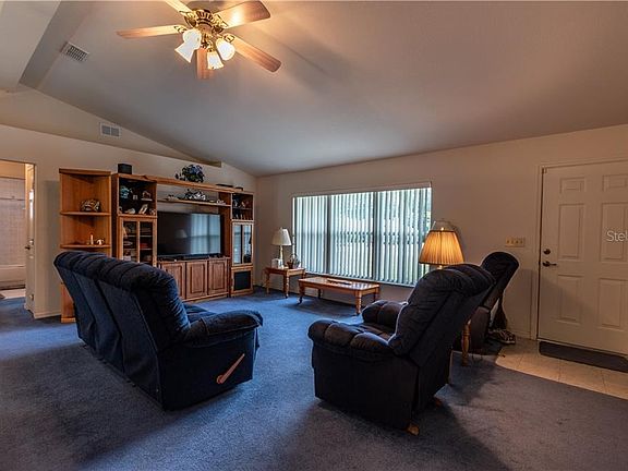 3rd image of 1176 NE 130th Ter