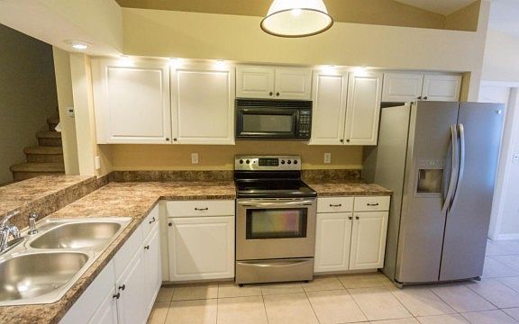 5th image of 1026 Grand Hickory Cir