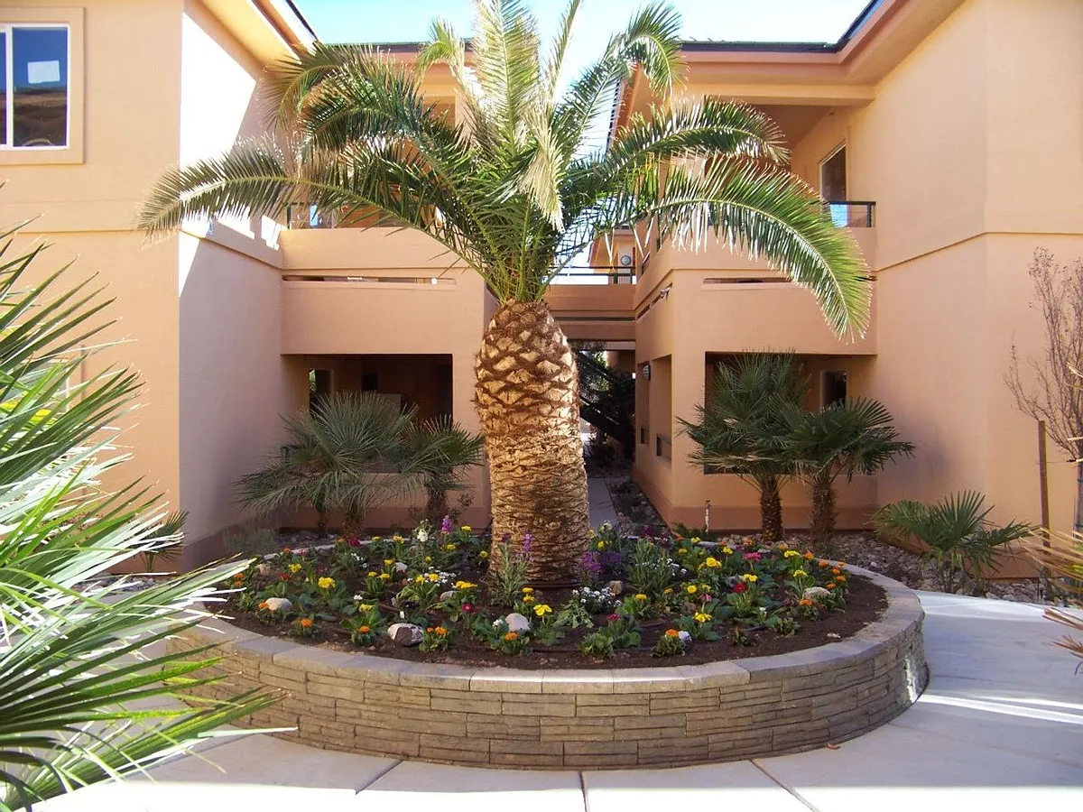 Building Photo - 400 Hillside Dr