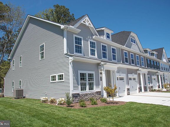 2nd image of 37823 Greenleaf #14