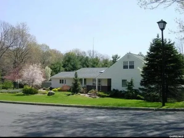 talisman 31 Talisman Dr., Dix Hills, NY 11746