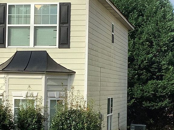 2nd image of 951 Ashton Park Dr