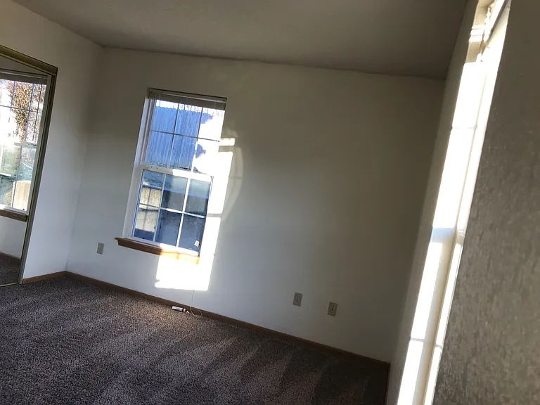 Uptegrove Apartments — Photo 9