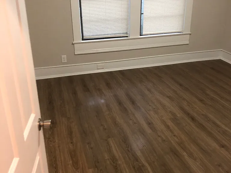 1657 Lee Ave SW — Photo 8