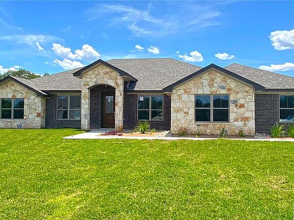 3rd image of 3112 Fish Pond Dr