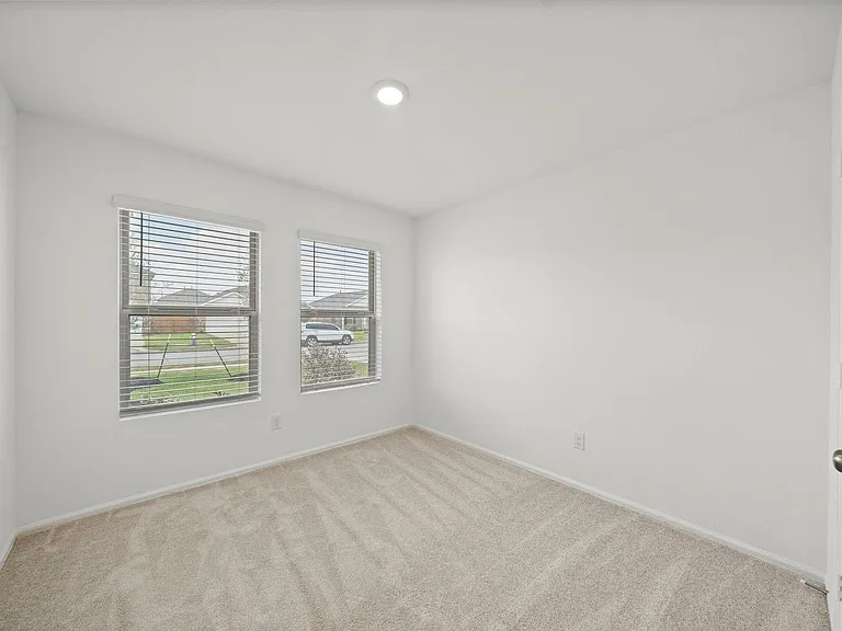 1524 Twilight Green Dr — Photo 13