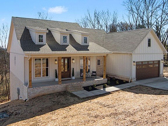 3rd image of 6514 Fairview Rd