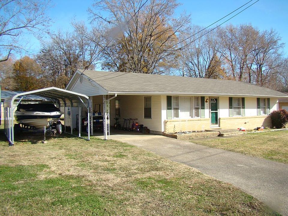 1st image of 402 Franklin Dr