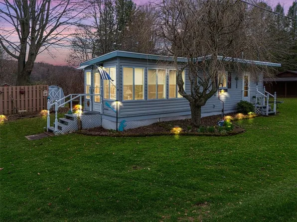 10340 Oregon Ave, Wolcott, NY 14590