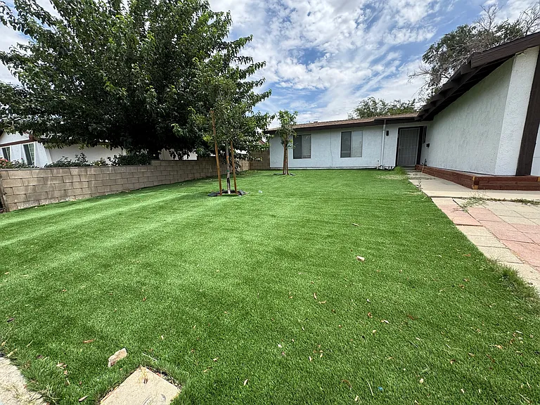 44256 Gingham Ave — Photo 10