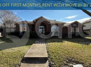 2536 Beau Dr, Mesquite, TX 75181
