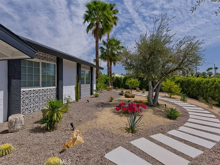 3180 E Escoba Dr — Photo 4