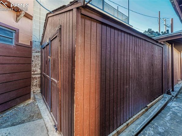 denver-colorado-444454095 picture