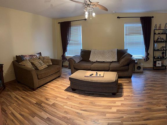 3rd image of 12050 Baneberry Dr