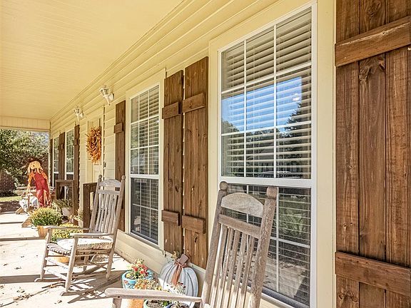 3rd image of 103 Green Forest Dr