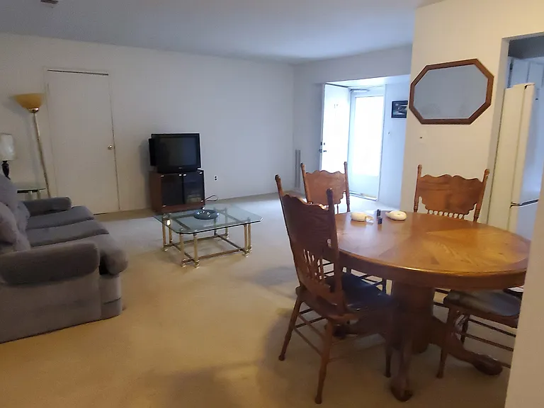 101 Laramie Ct #11 — Photo 7