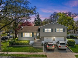 71 Dalebrook Rd, Bloomfield, NJ 07003