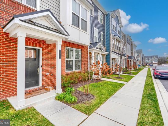 1823 Iris Ln, Hanover, MD 21076
