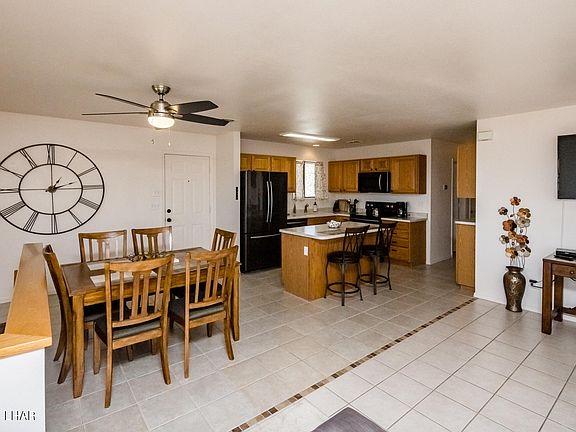 5th image of 3305 Crestview Dr