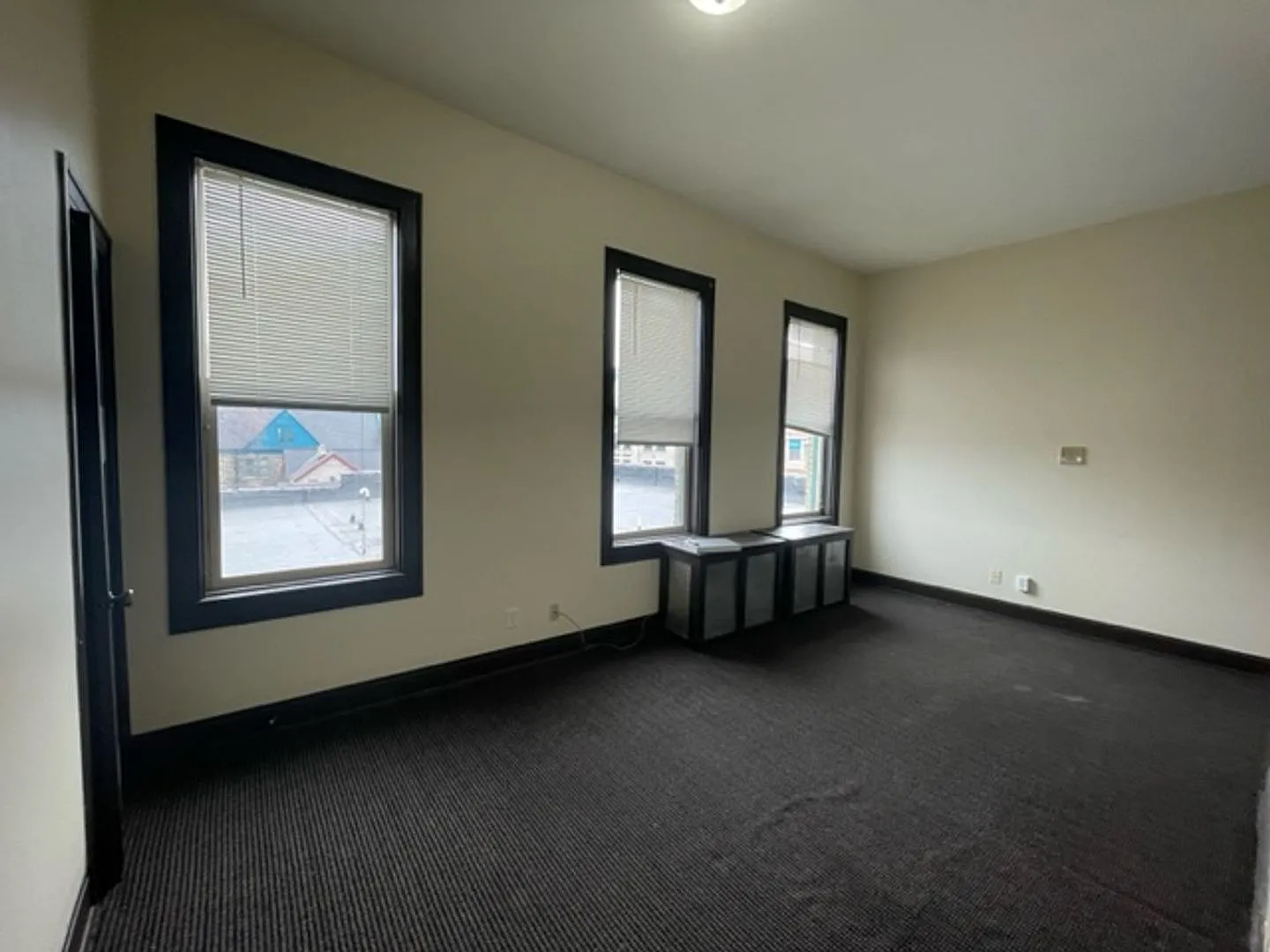 632 W Historic Mitchell St — Photo 2