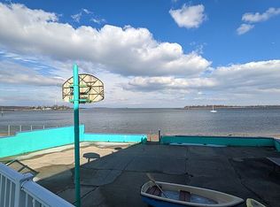 480 King Ave, Bronx, NY 10464