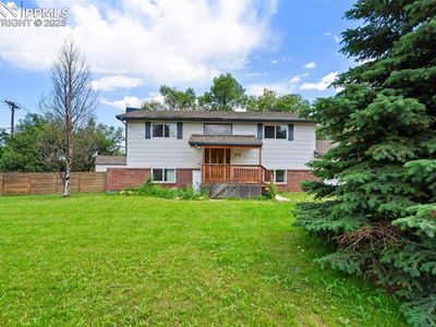 915 Skyway Blvd, Colorado Springs, CO, 80905