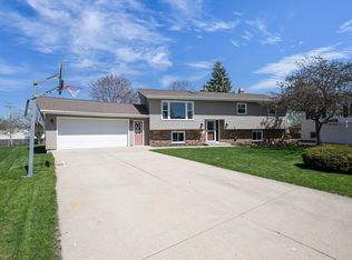 1016 W Weiland Ave, Appleton, WI 54914