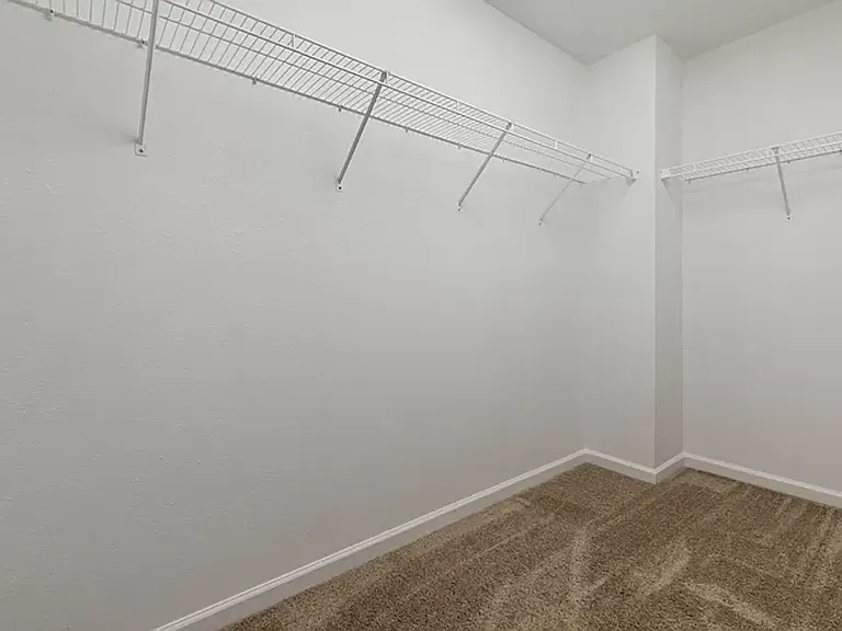 1034 Broken Ridge Dr — Photo 29
