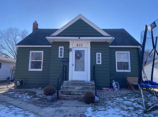 411 E 1st Ave, Flandreau, SD 57028